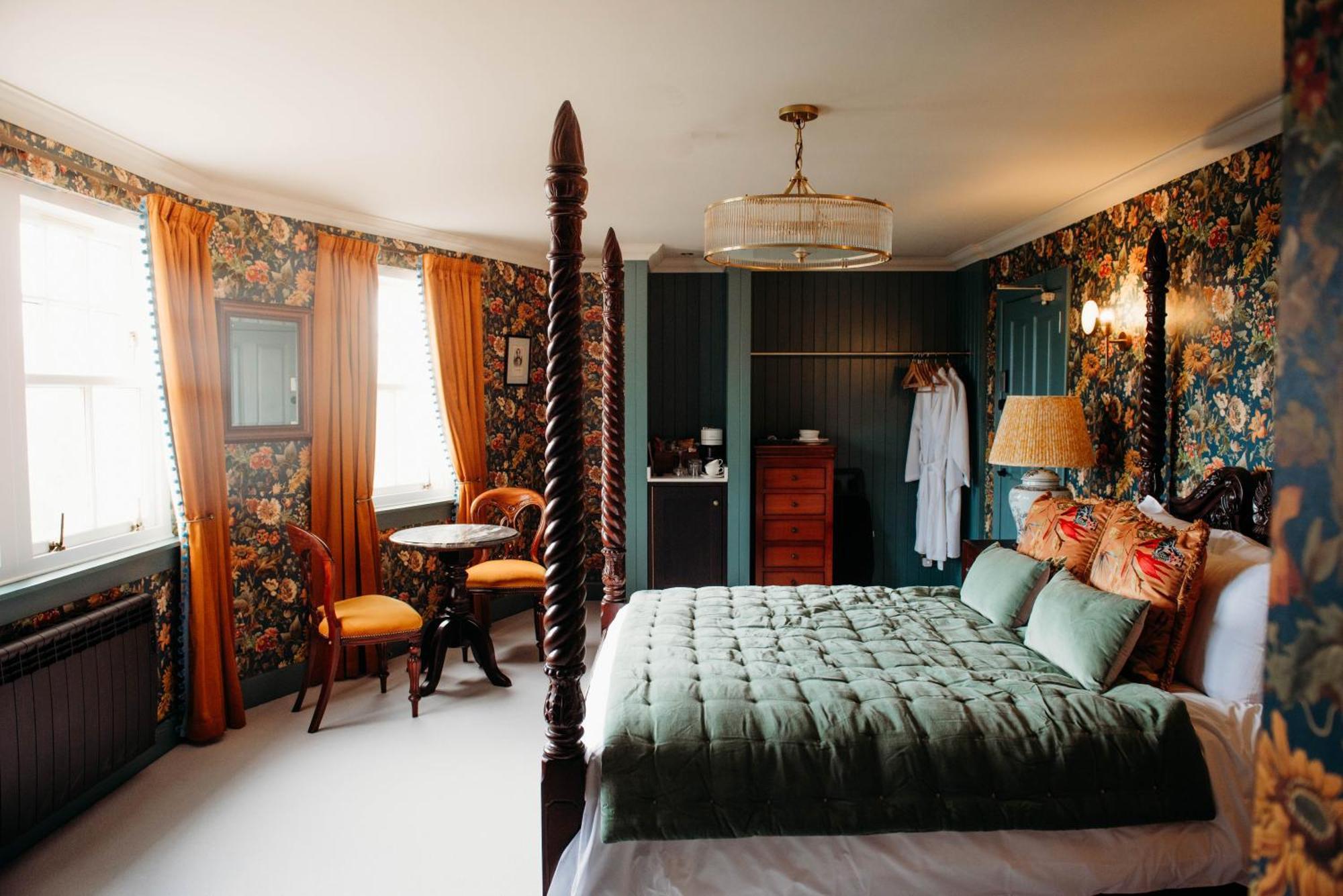 Roslyn House Hotel Tobermory Ngoại thất bức ảnh